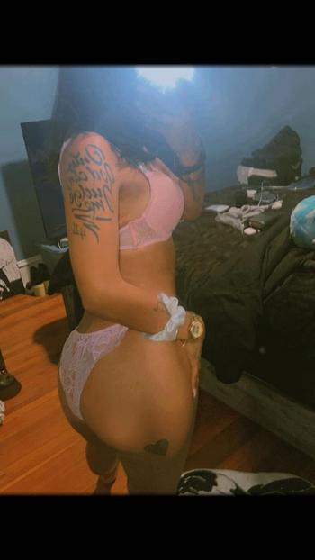 Kay, 33  female escort, South Coast