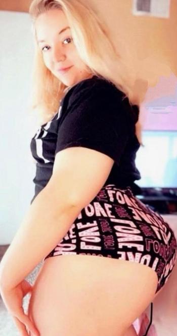 Sabrina , 24  female escort, South Coast