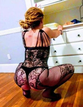 617-823-5341, 36  female escort, South Coast